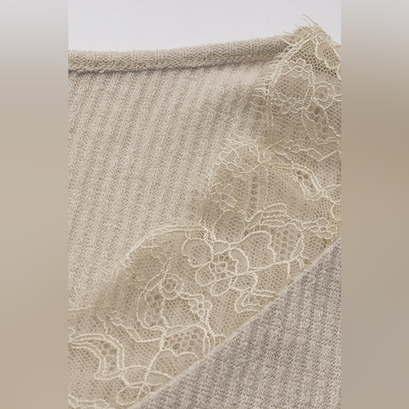 Cream V-neck Women’s Sweater - Picture 5 of 7